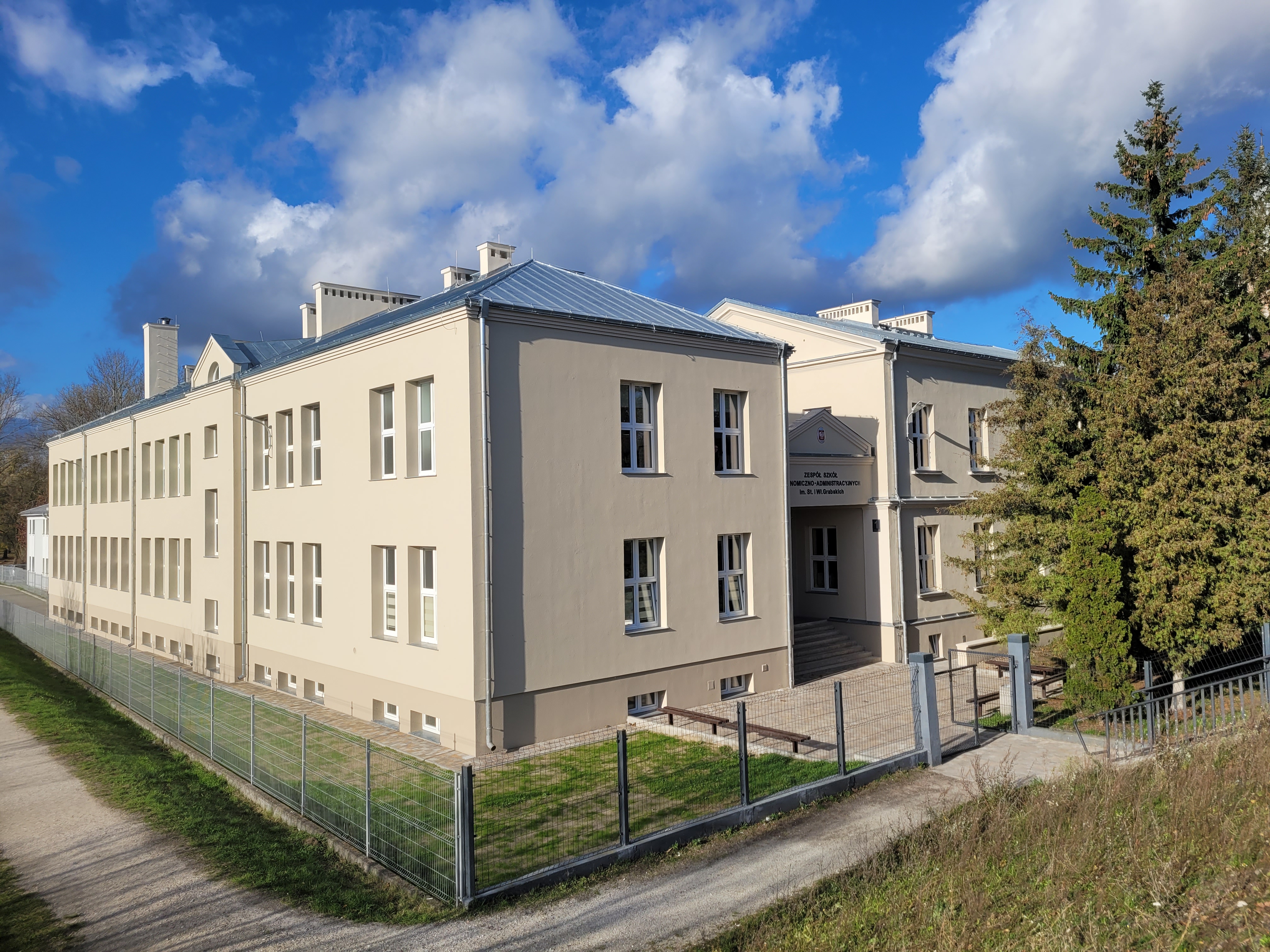 Zespół Szkół Ekonomiczno-Administracyjnych